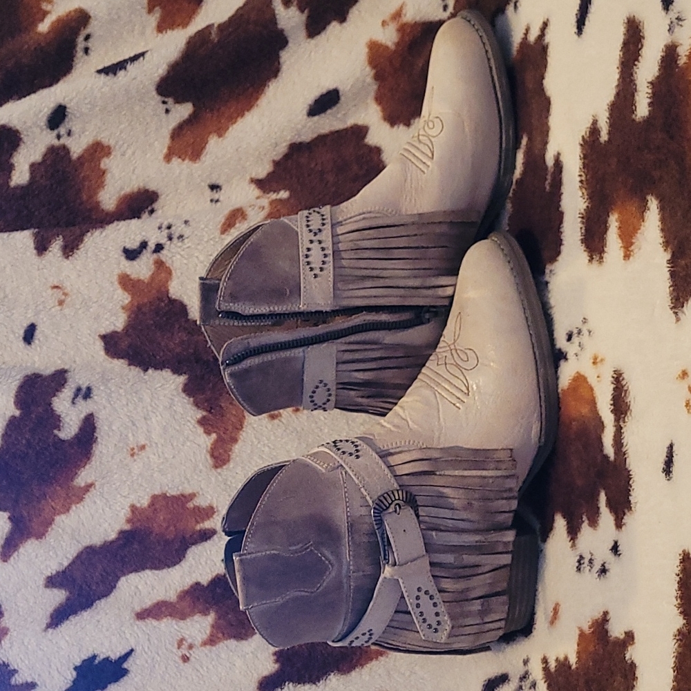 Womens boots